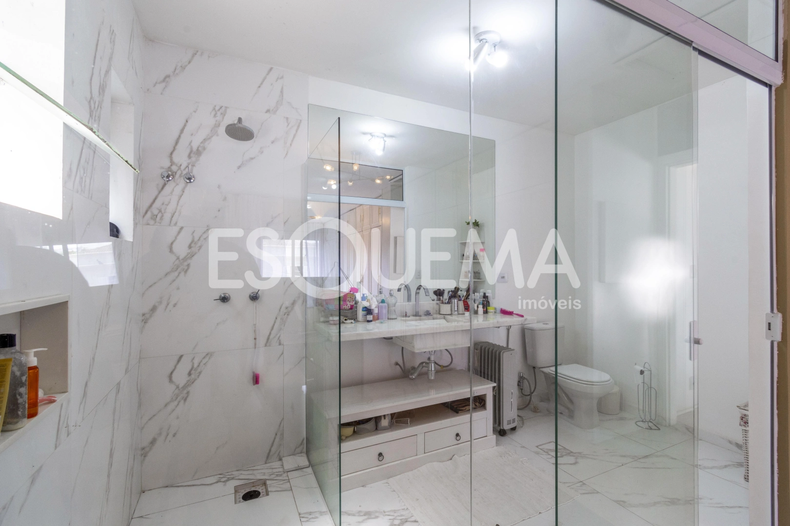 Casa moderna e ampla - Imagem 14