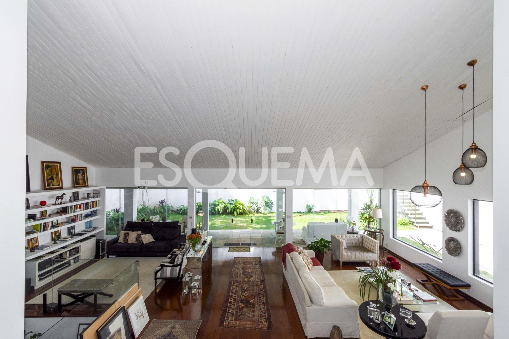 Casa moderna e ampla - Imagem 1