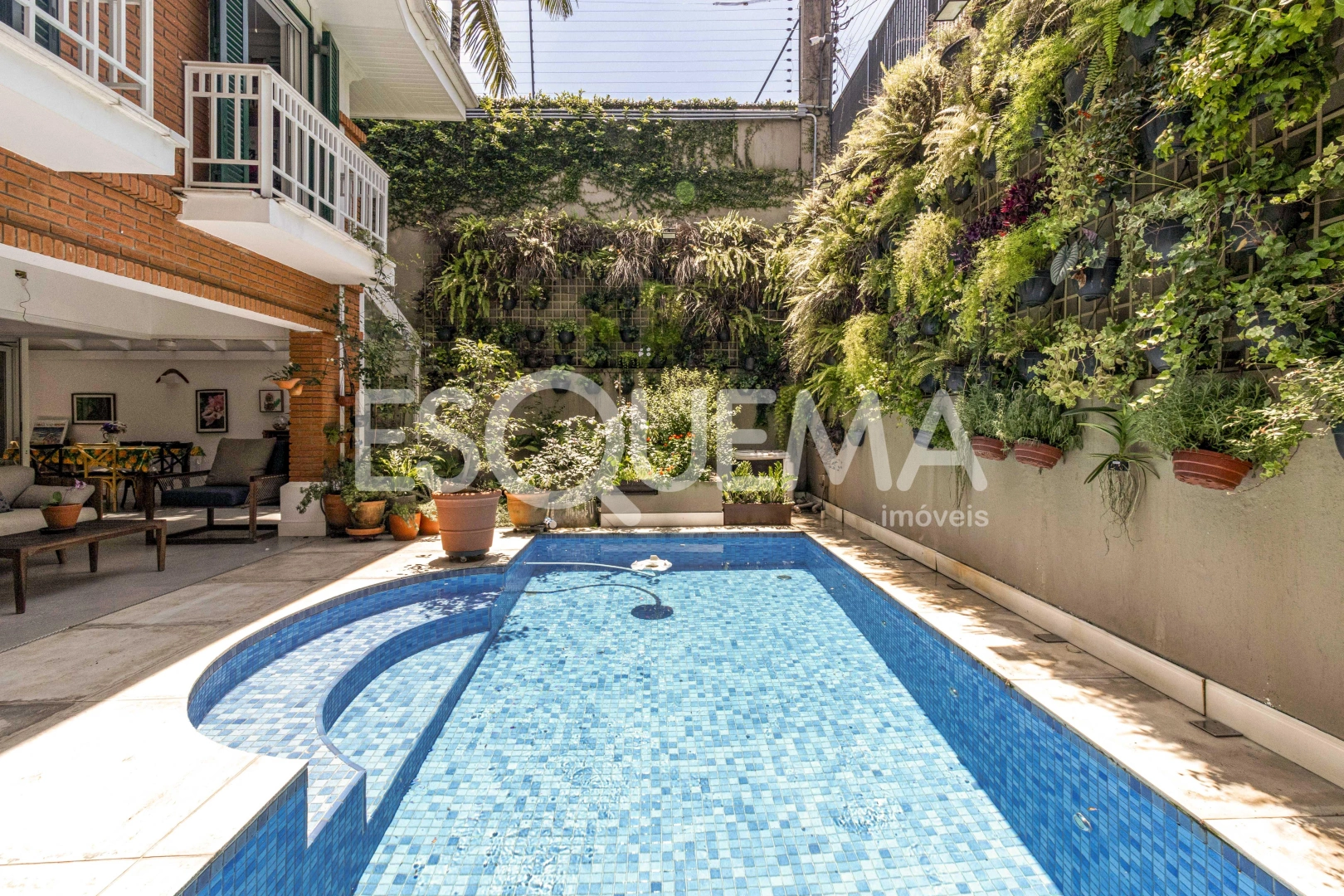 Casa em condomínio exclusivo próximo do Clube Paineiras - Imagem 2