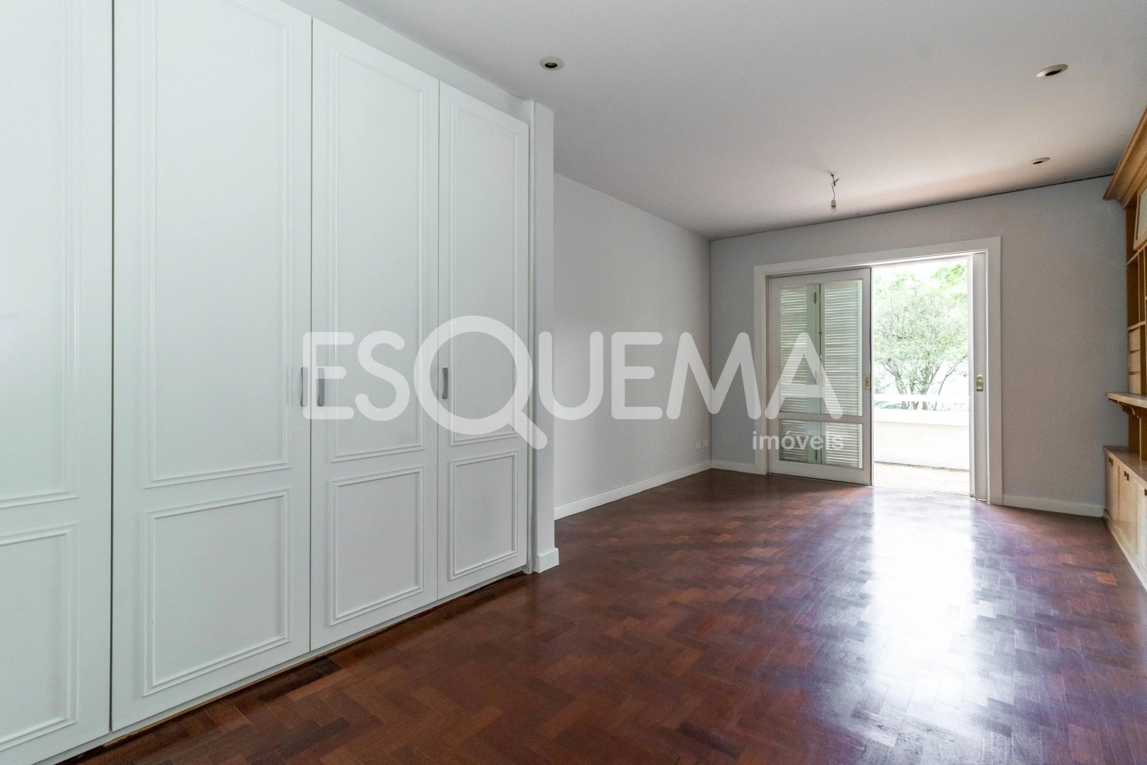 Casa reformada com ampla área externa - Imagem 14