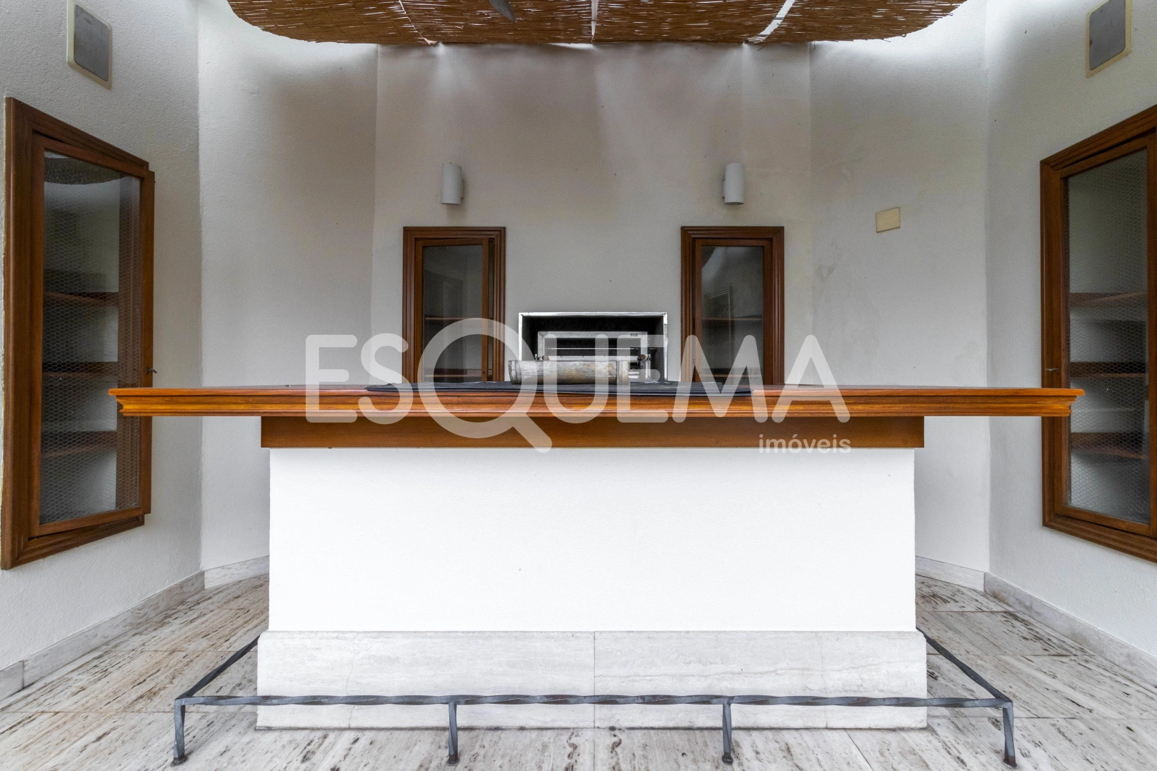 Casa reformada com ampla área externa - Imagem 5