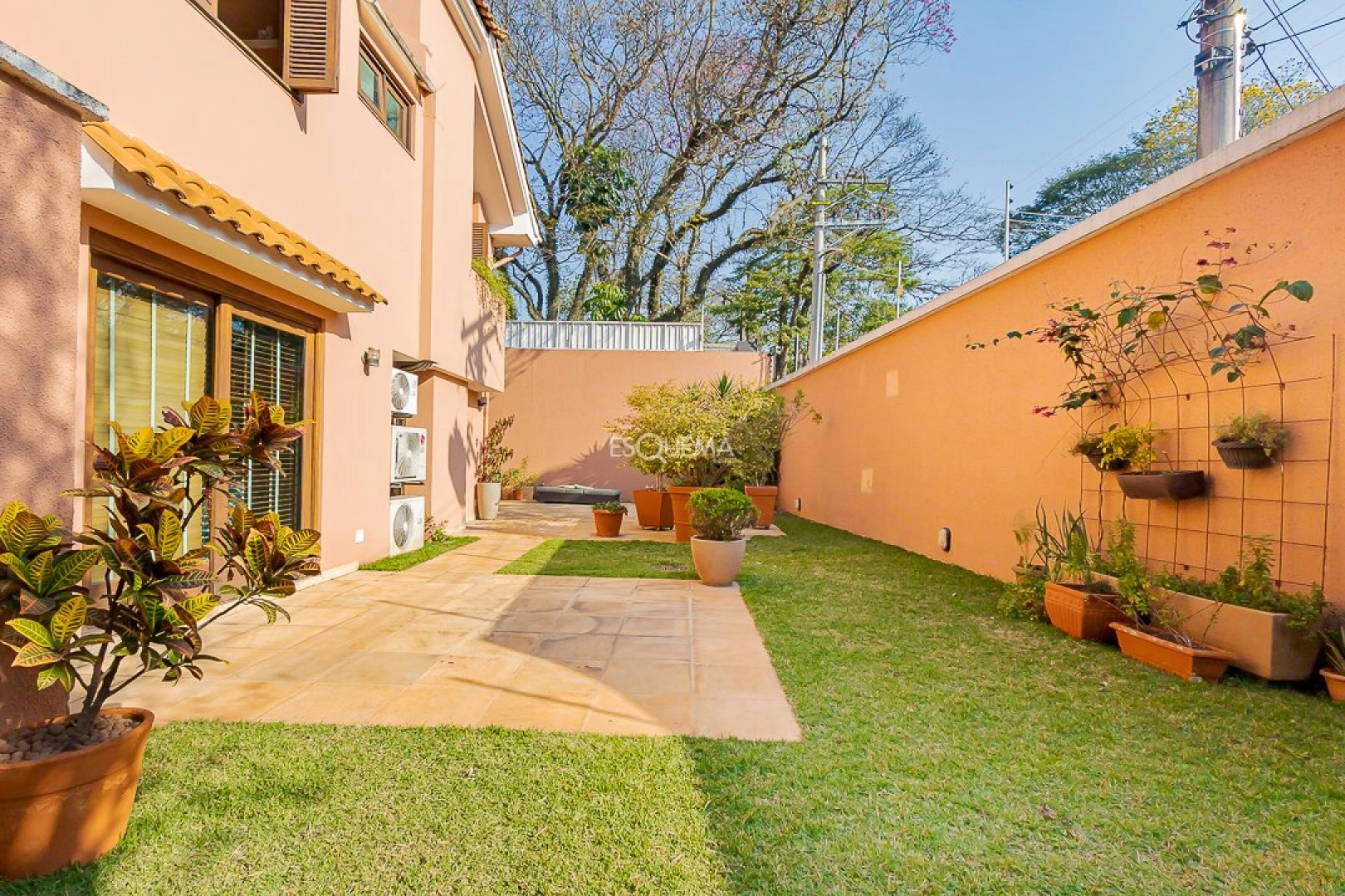 Casa moderna em condomínio próximo ao Fasano Cidade Jardim - Imagem 1