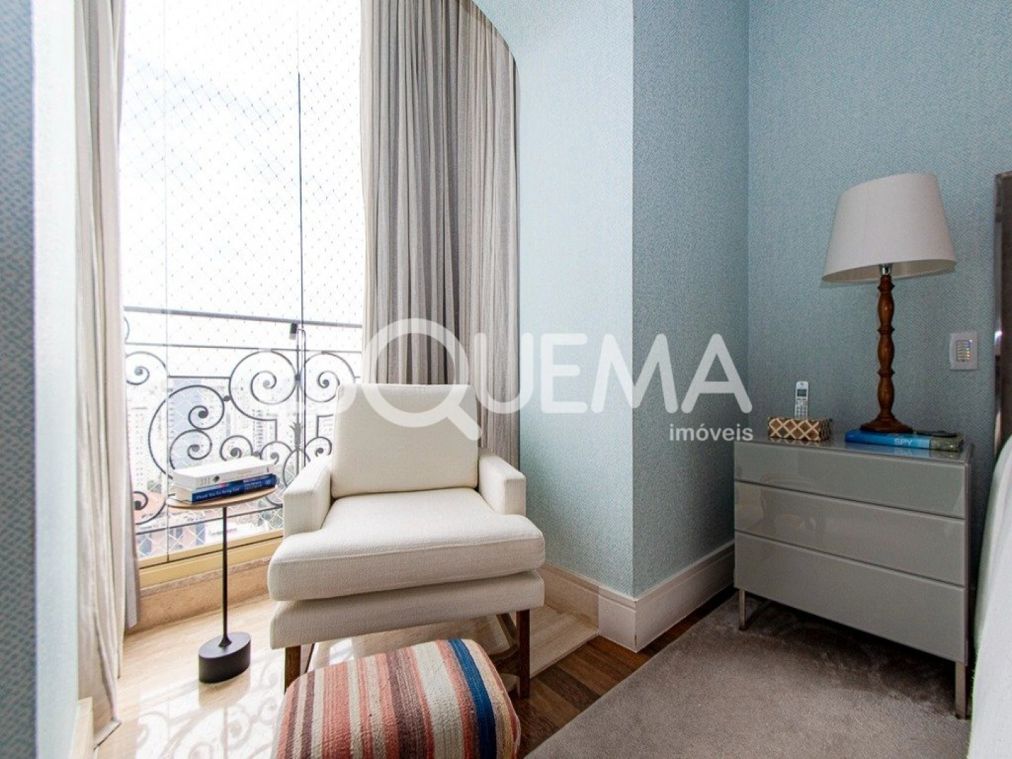 Apartamento reformado com vista para o skyline - Imagem 12