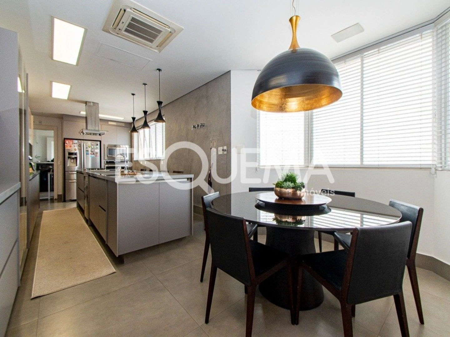 Apartamento reformado com vista para o skyline - Imagem 8