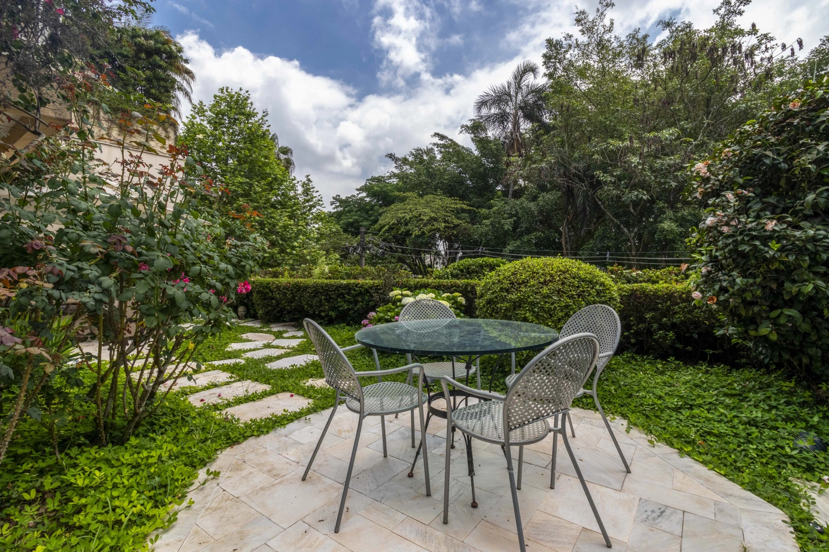 Casa especial condominio fechado Cidade Jardim - Imagem 2