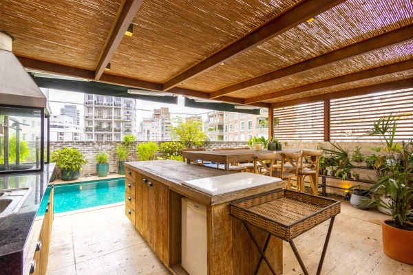 Cobertura com piscina e varanda gourmet