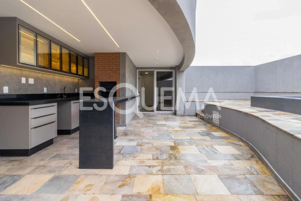 Cobertura ampla com espaço gourmet