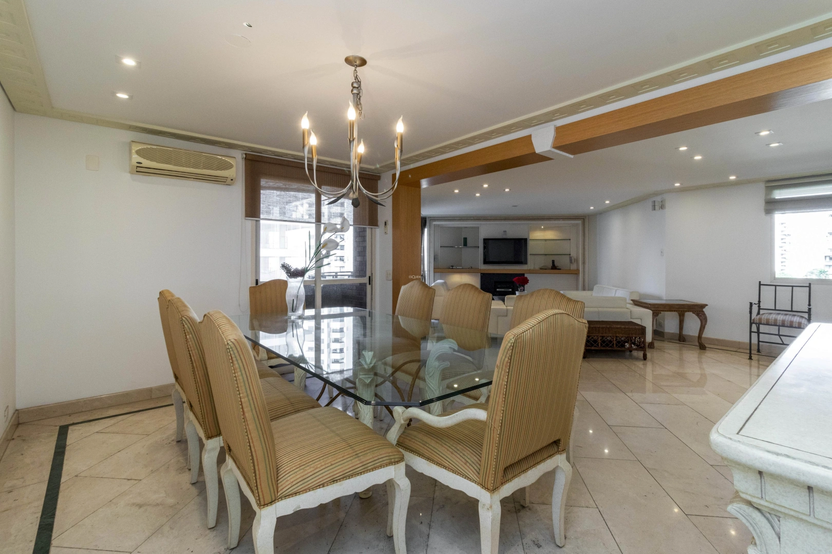 Apartamento próximo à Praça Pereira Coutinho - Imagem 3