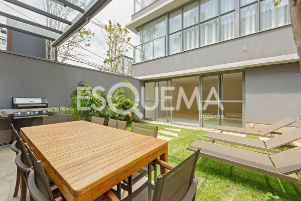 Apartamento garden mobiliado com área externa privativa