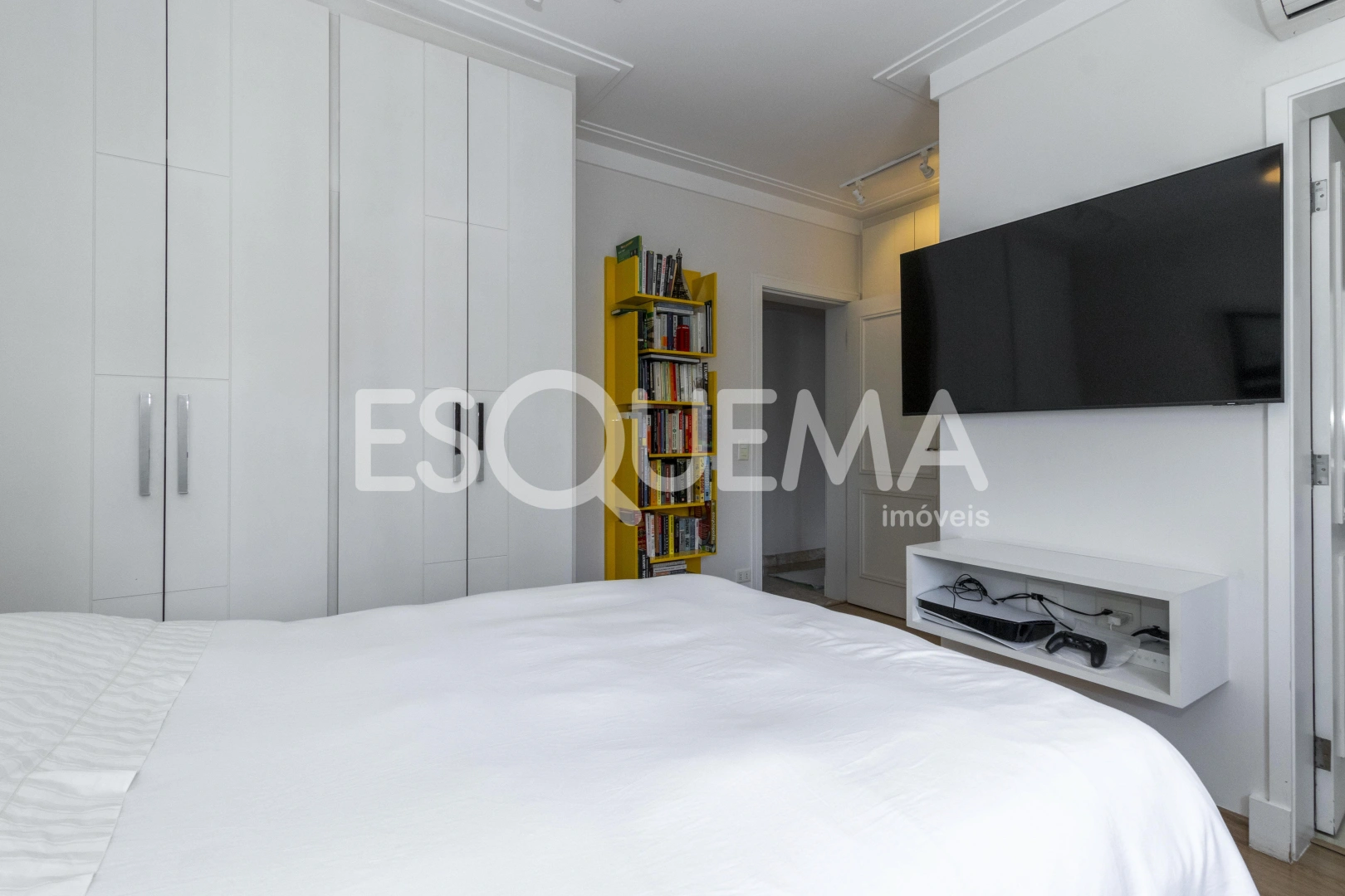 Apartamento com 4 suites próximo à Escola Mobile - Imagem 11