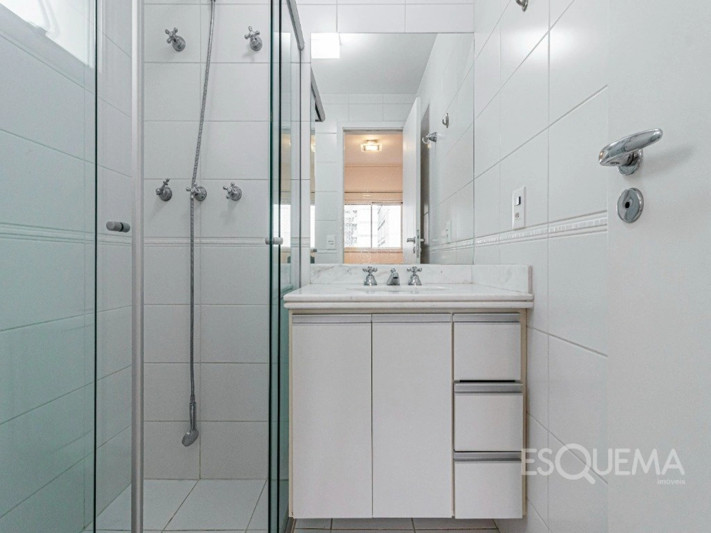 Apartamento com 3 suítes e vista aberta em rua tranquila do Itaim Bibi - Imagem 11