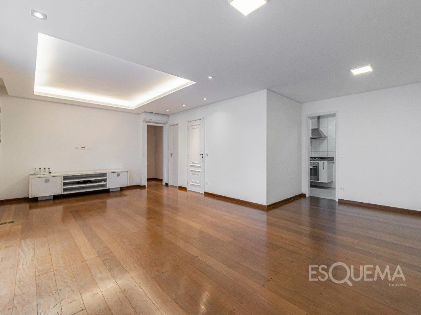 Apartamento com 3 suítes e vista aberta em rua tranquila do Itaim Bibi - Imagem 4
