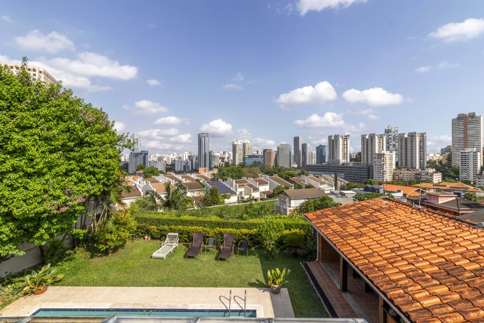 Casa com espaço gourmet, próxima ao Clube Paineiras - Imagem 15