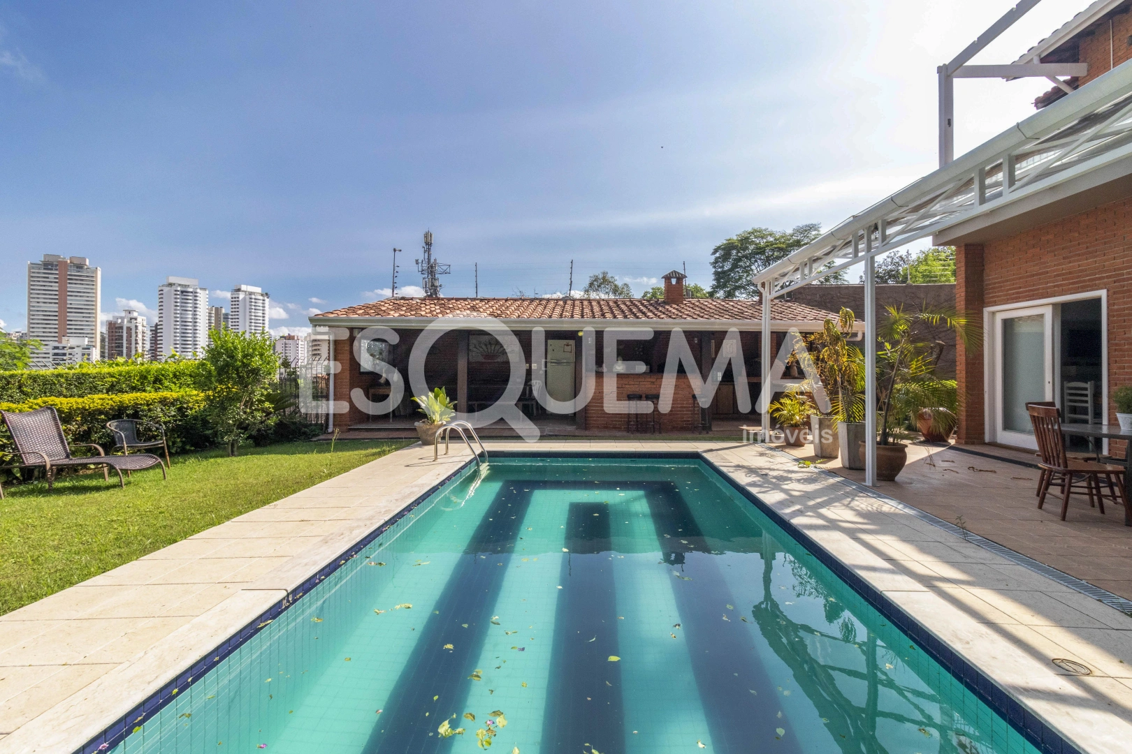 Casa com espaço gourmet, próxima ao Clube Paineiras - Imagem 8