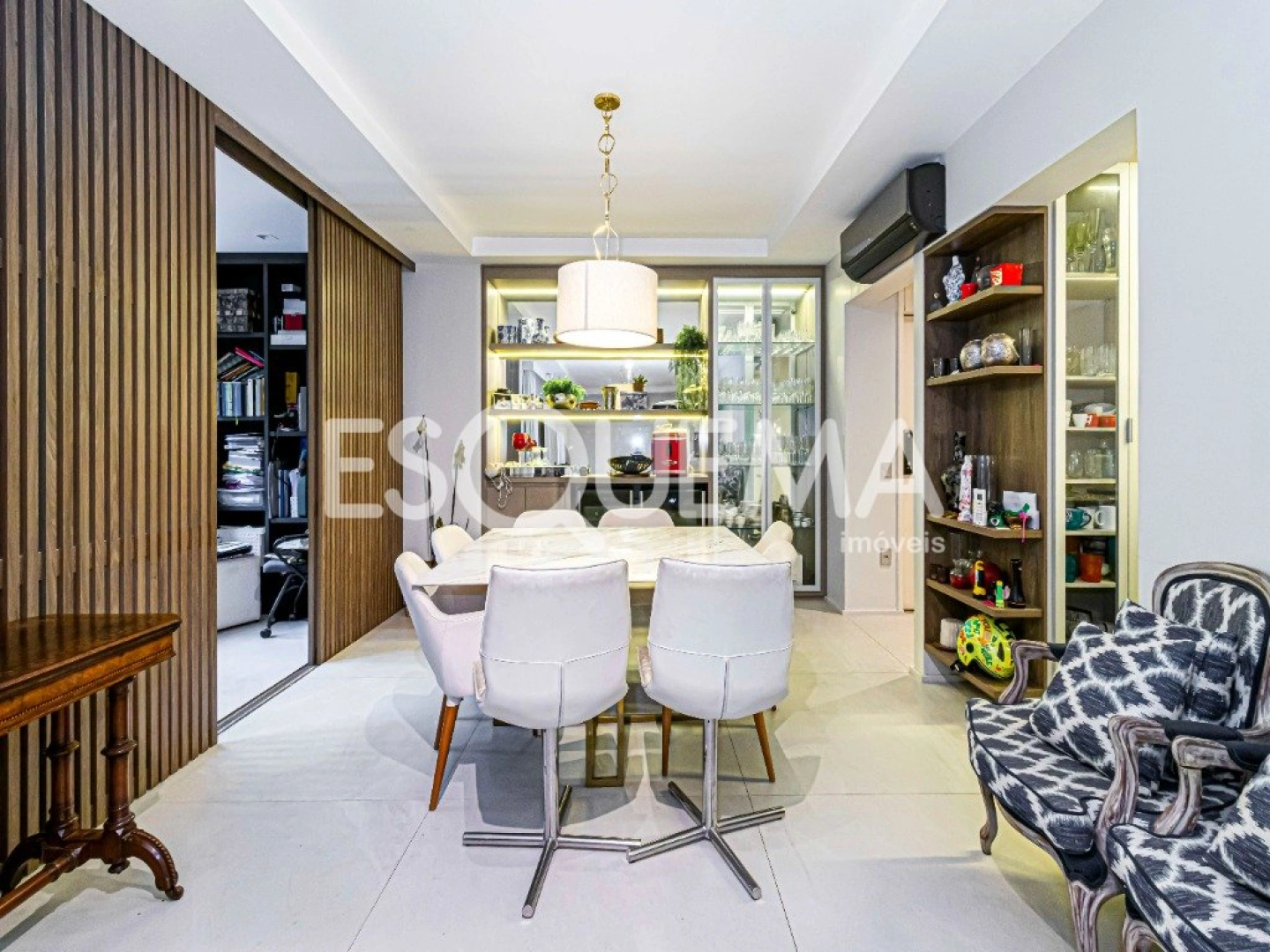 Apartamento reformado em rua cobiçada do Jardim Paulista - Imagem 2