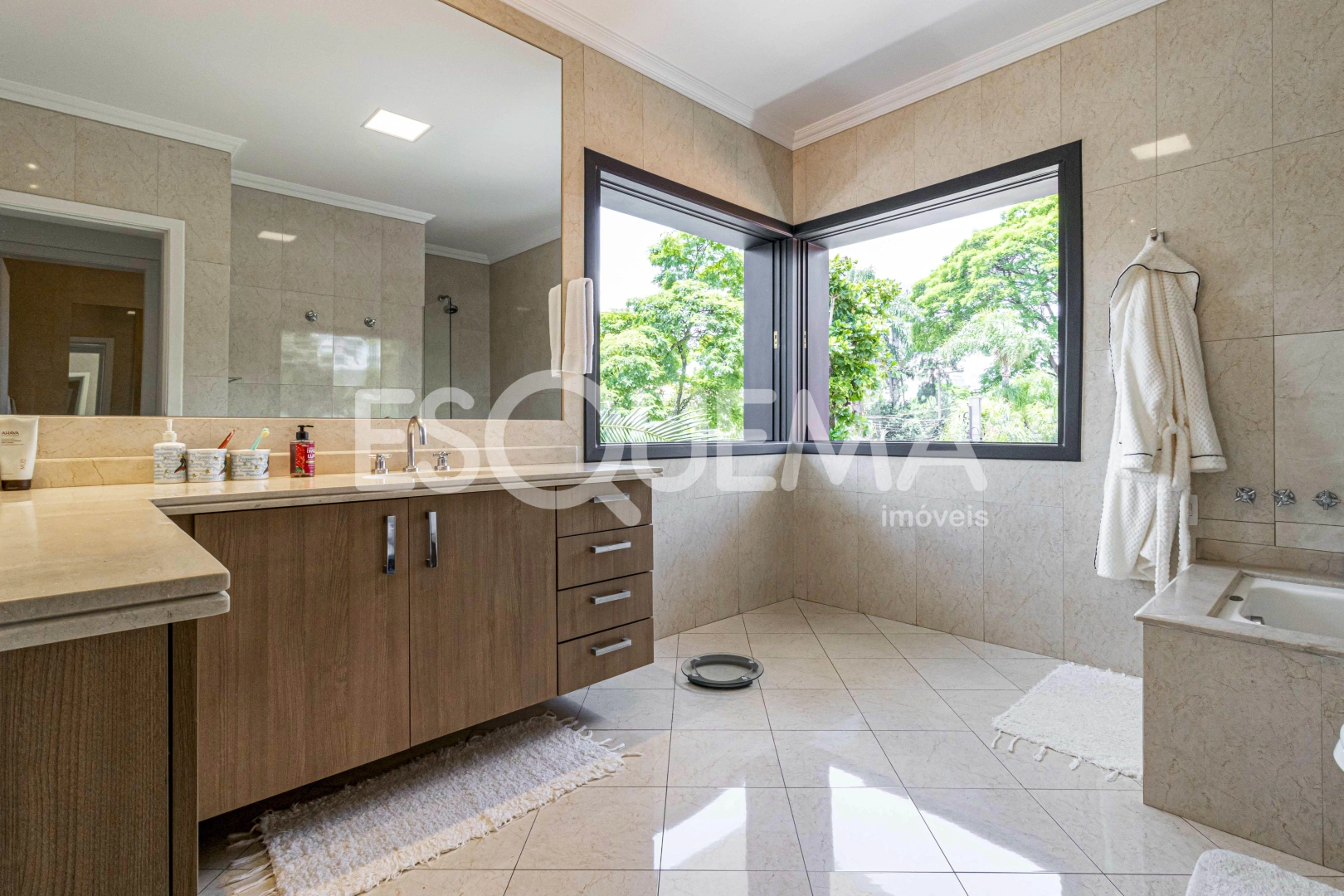 Casa em rua sem saída e reformada com projeto de Ricardo Julião - Imagem 14