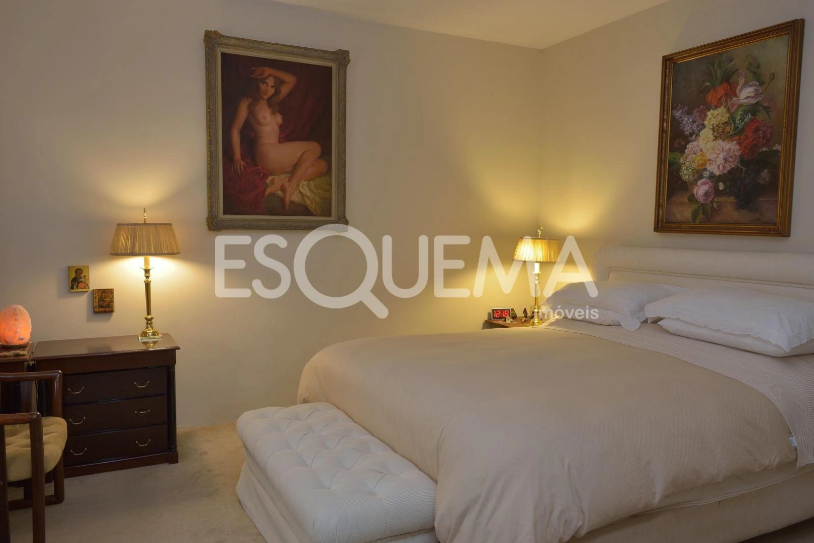 Casa em rua fechada, com projeto diferenciado - Imagem 12