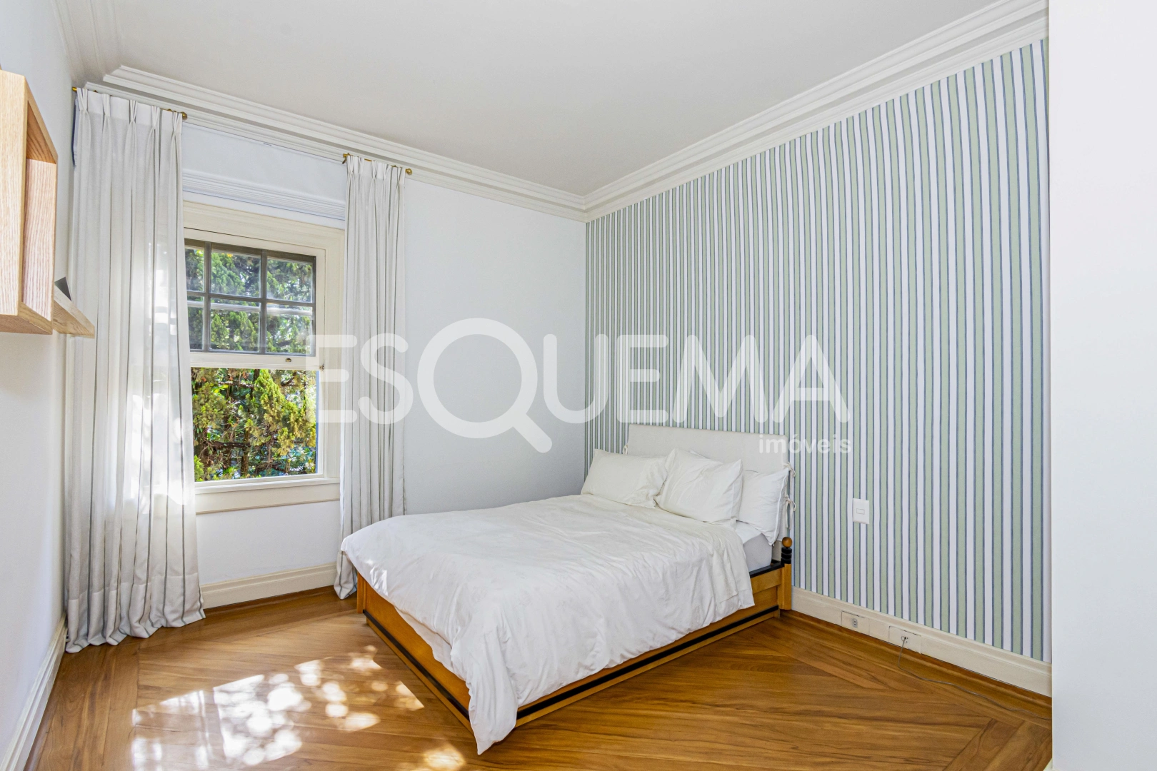 Casa bem conservada no Jardim América - Imagem 13