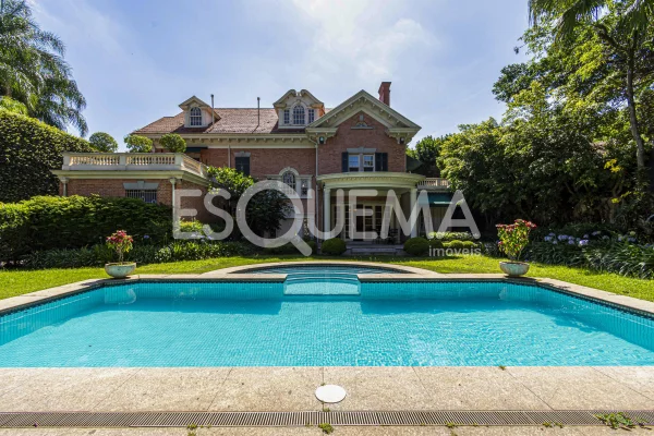 Casa bem conservada no Jardim América