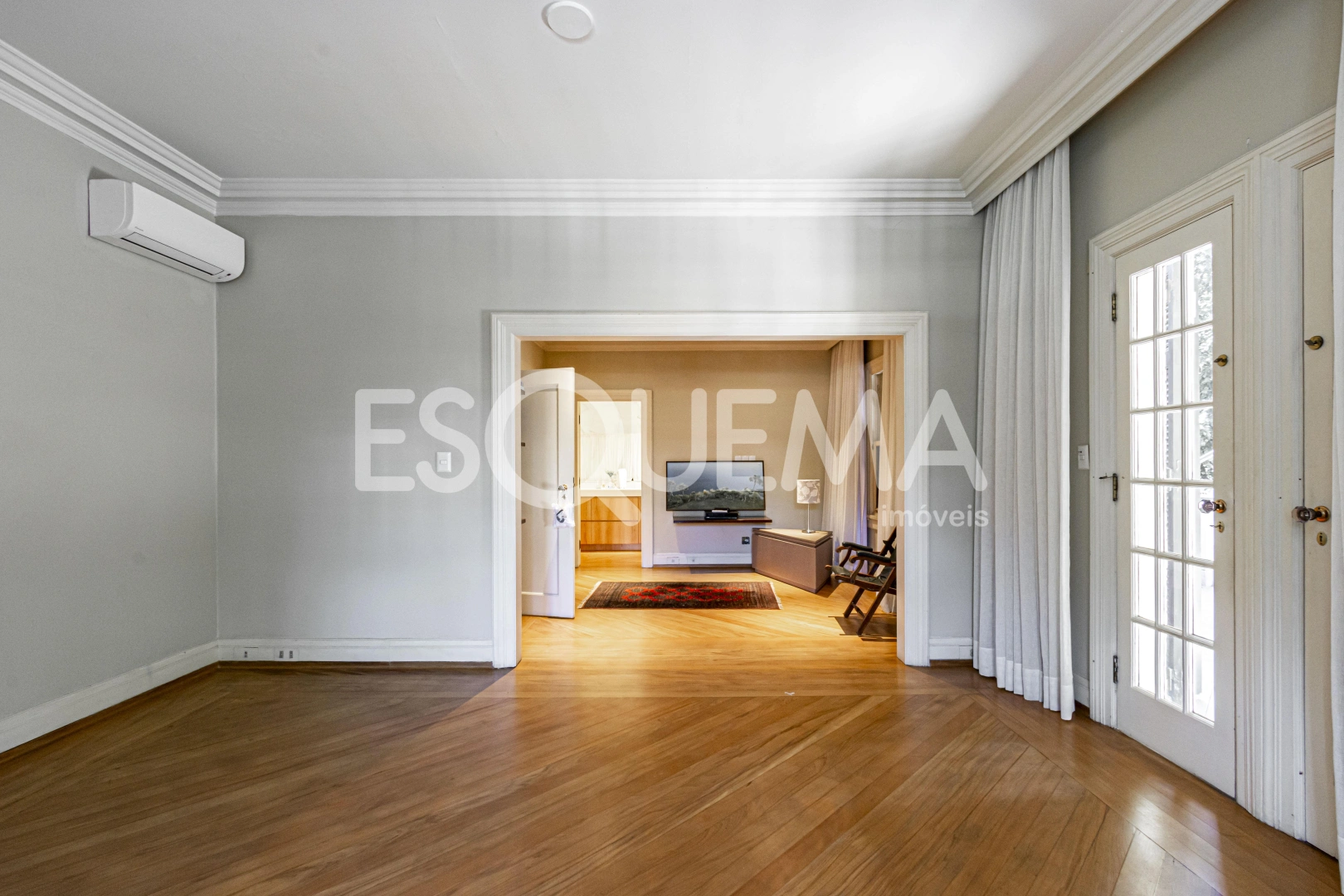 Casa bem conservada no Jardim América - Imagem 7