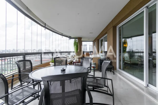 Apartamento com vista para o Parque Burle Marx
