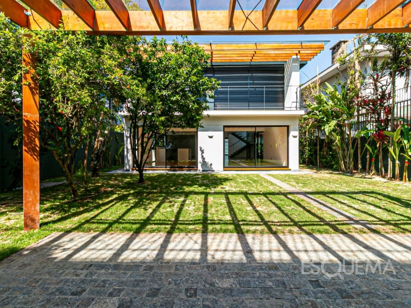Casa nova com lazer em Alto de Pinheiros - Imagem 1