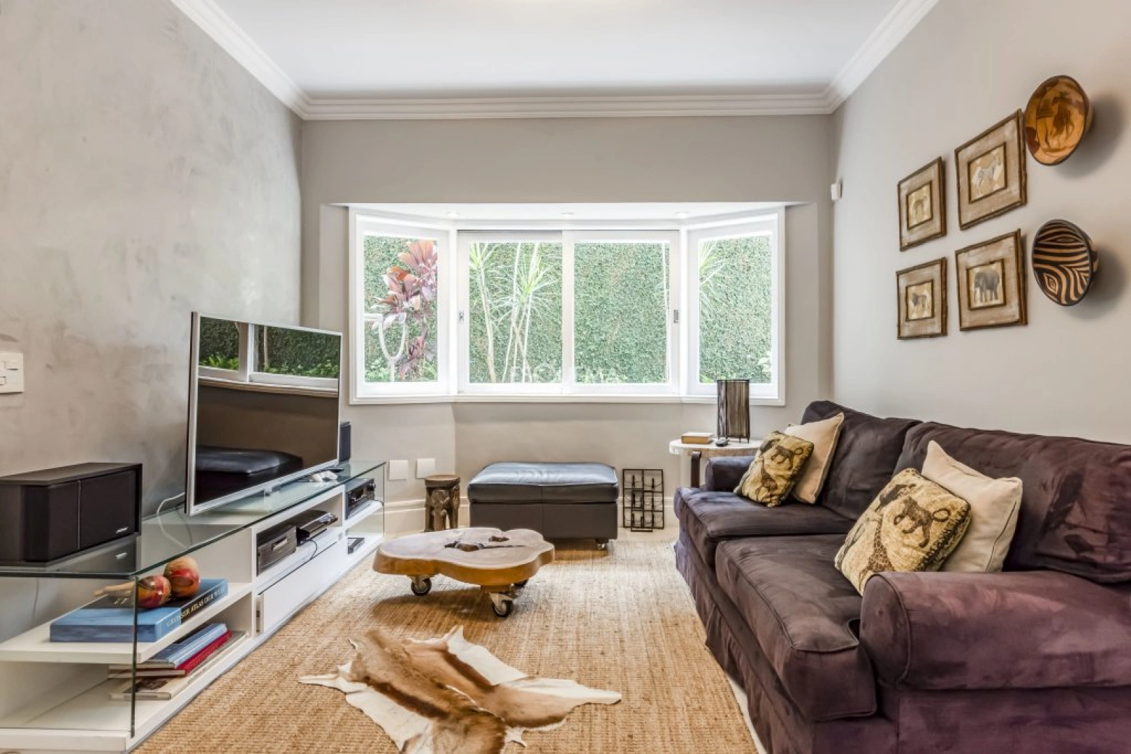 Casa em rua tranquila e arborizada - Imagem 11