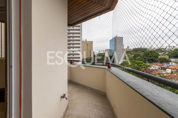 Apartamento reformado em Pinheiros