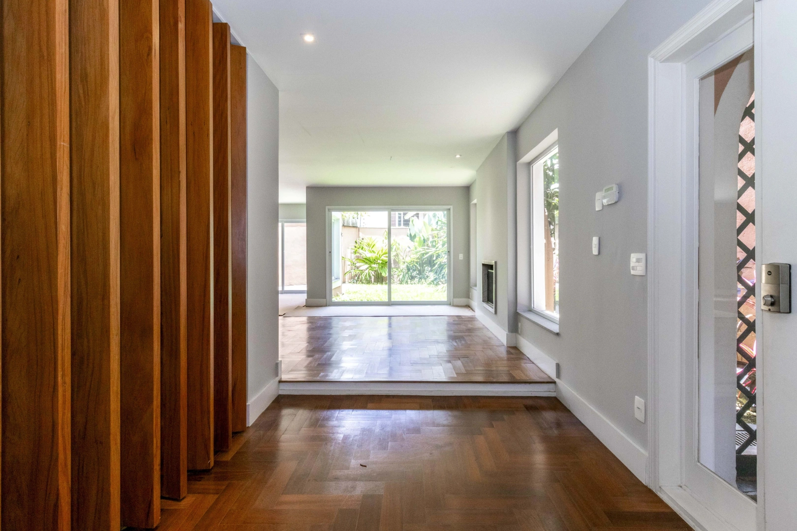Casa reformada pronta para morar no Jardim Paulistano - Imagem 3