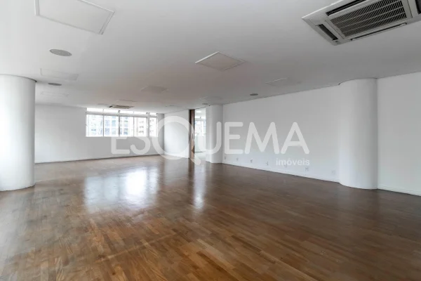 Conjunto comercial no coração da Avenida Paulista