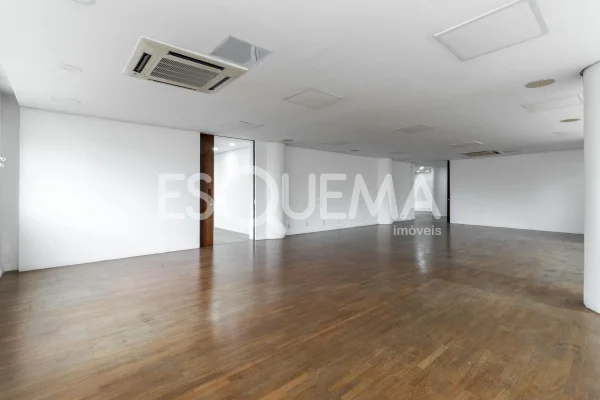 Conjunto comercial no coração da Avenida Paulista