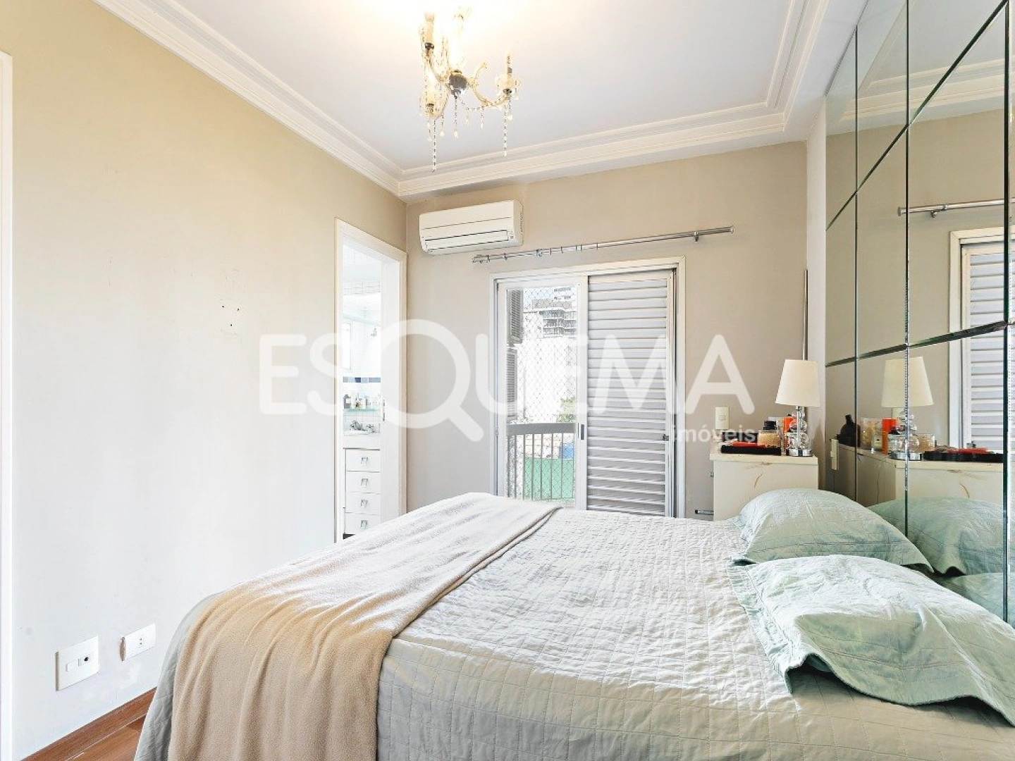 Apartamento com 4 suítes, varanda e lazer completo em rua tranquila do Itaim Bibi - Imagem 11