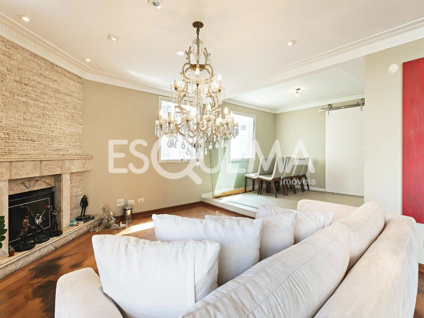 Apartamento com 4 suítes, varanda e lazer completo em rua tranquila do Itaim Bibi - Imagem 3
