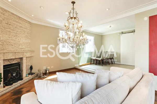 Apartamento com 4 suítes, varanda e lazer completo em rua tranquila do Itaim Bibi