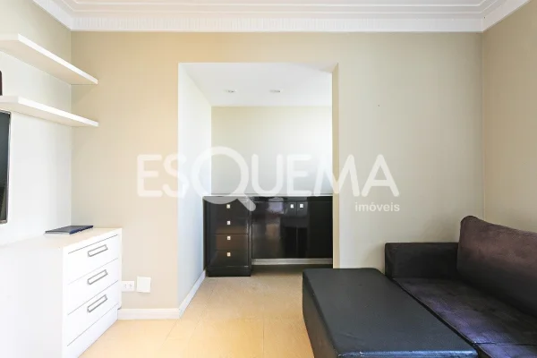 Apartamento com 4 suítes, varanda e lazer completo em rua tranquila do Itaim Bibi