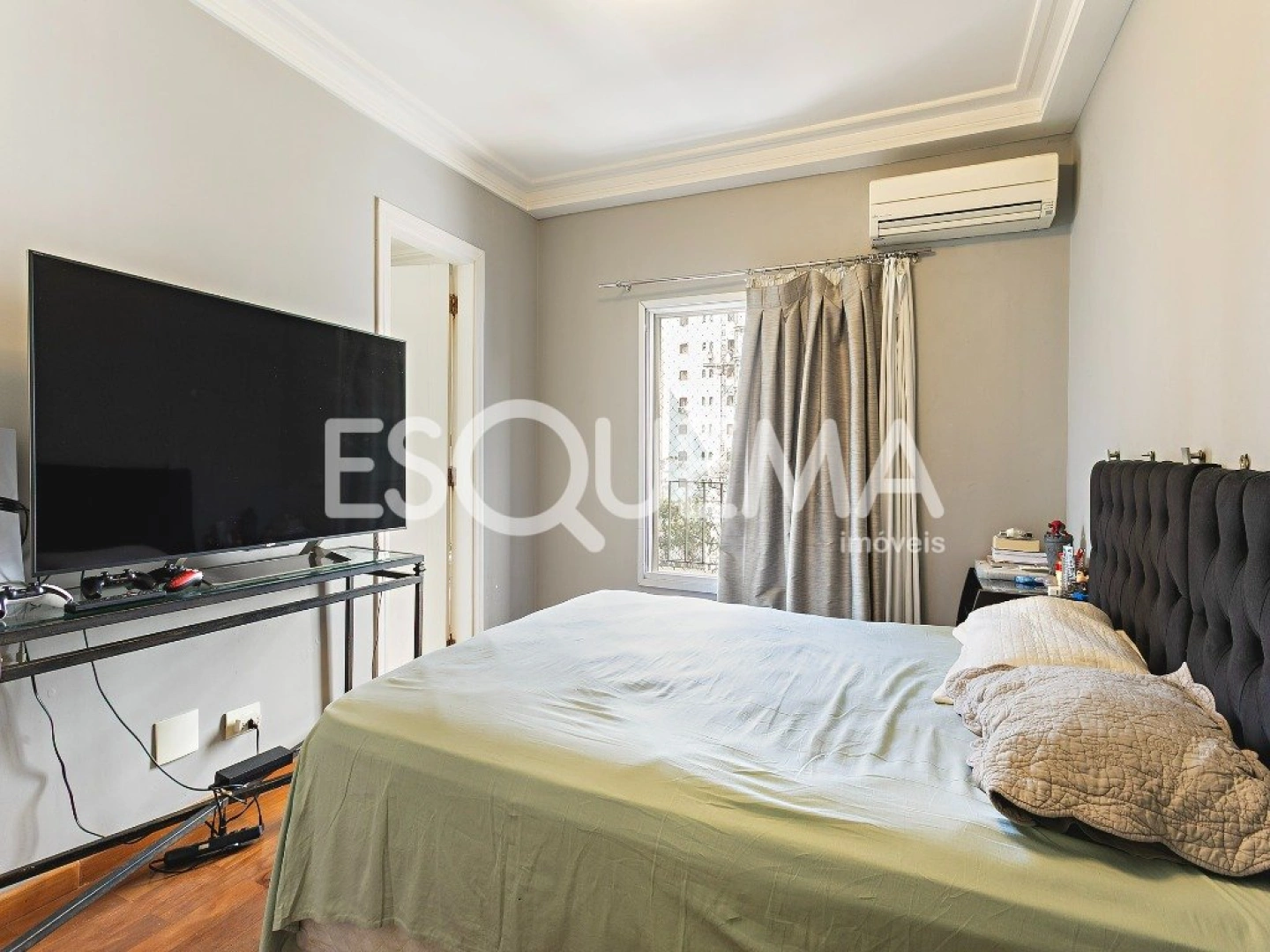 Apartamento com 4 suítes, varanda e lazer completo em rua tranquila do Itaim Bibi - Imagem 8