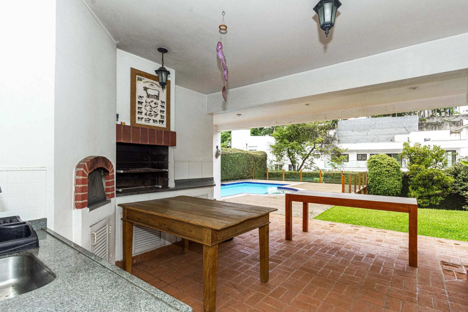 Casa com vista espetacular em ótima localização - Imagem 10
