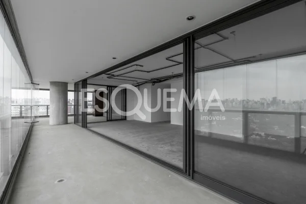 Apartamento em andar alto com vista livre no Itaim Bibi