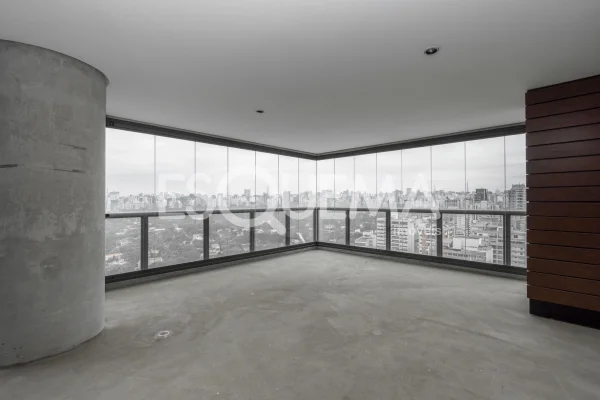 Apartamento em andar alto com vista livre no Itaim Bibi