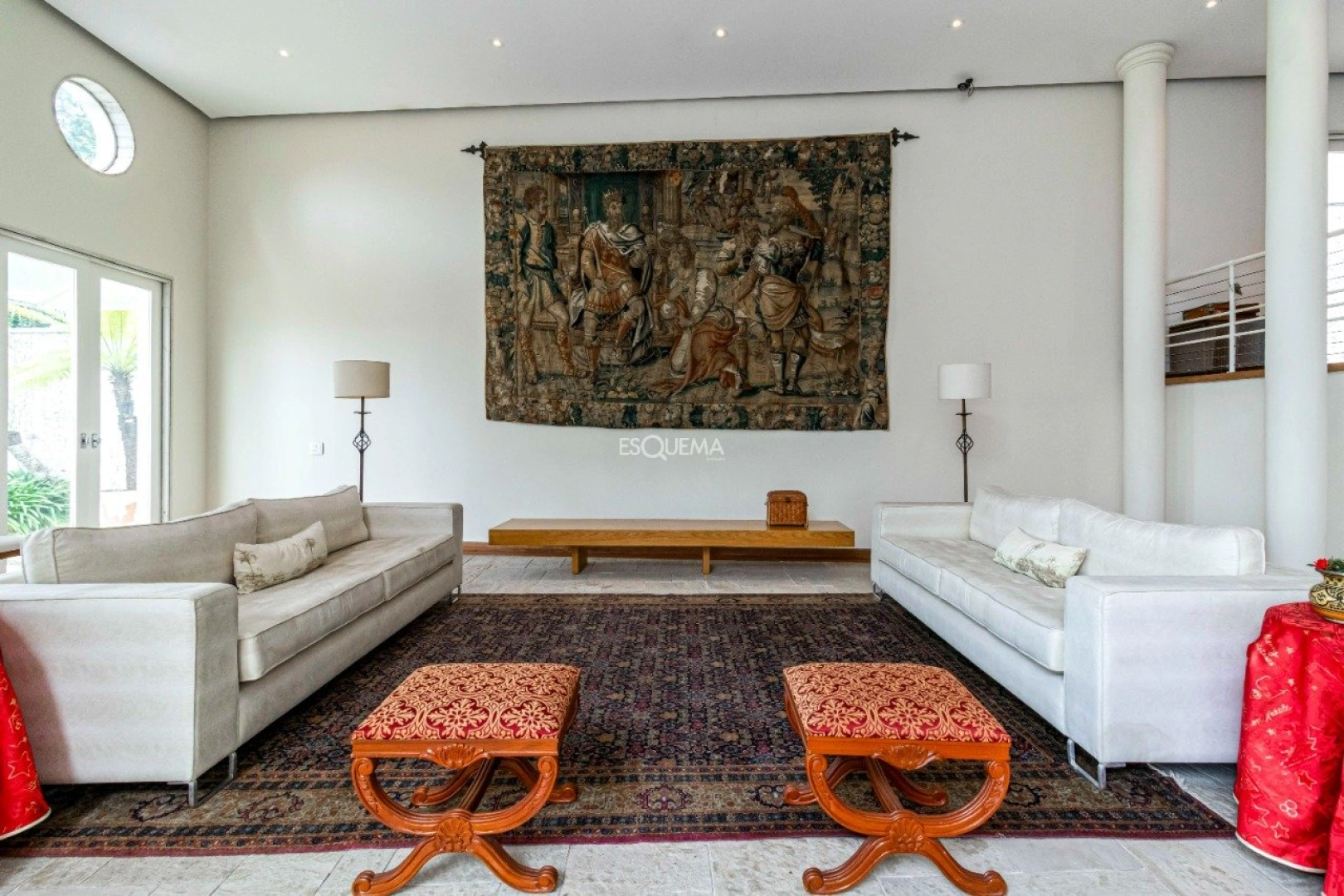 Casa com amplo terreno e 40 m de frente - Imagem 10