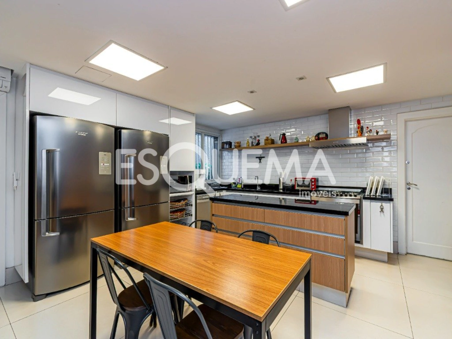 Casa reformada em região cobiçada - Imagem 14