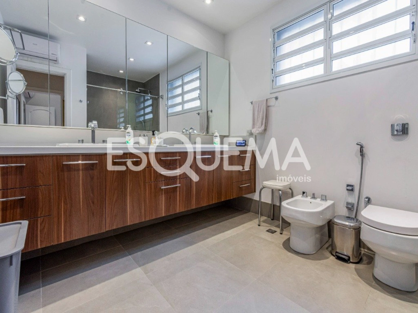 Casa reformada em região cobiçada - Imagem 15
