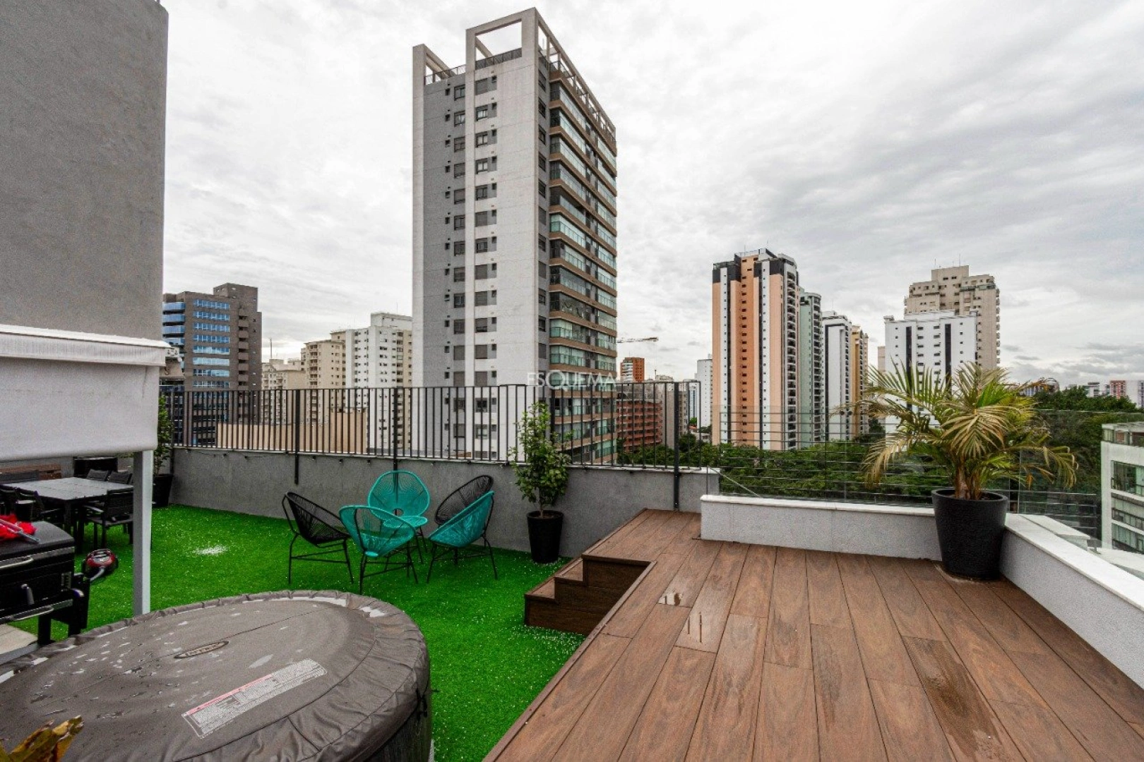 Apartamento reformado em localização privilegiada - Imagem 3