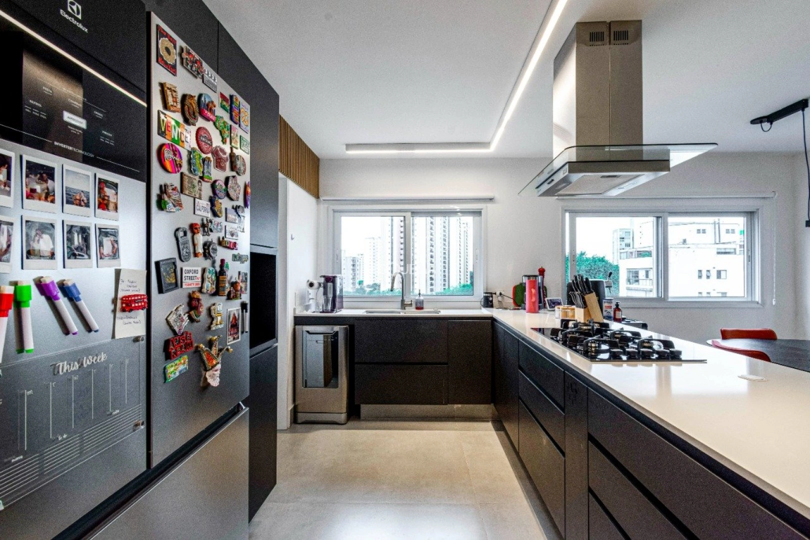 Apartamento reformado em localização privilegiada - Imagem 5