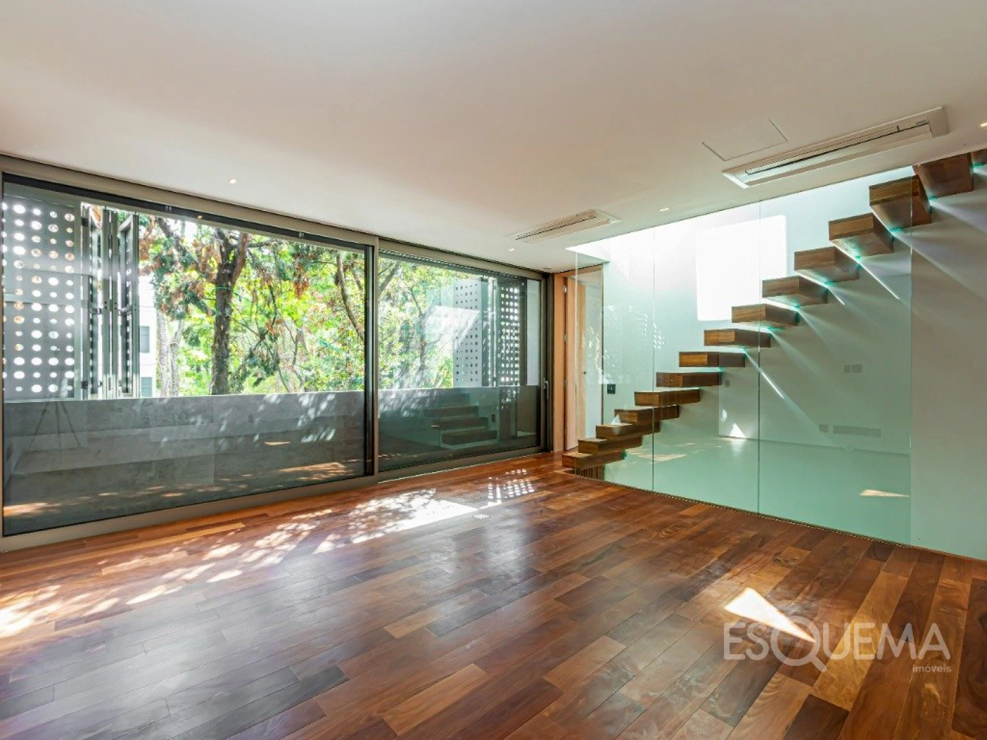 Casa com projeto assinado no Jardim Europa - Imagem 11