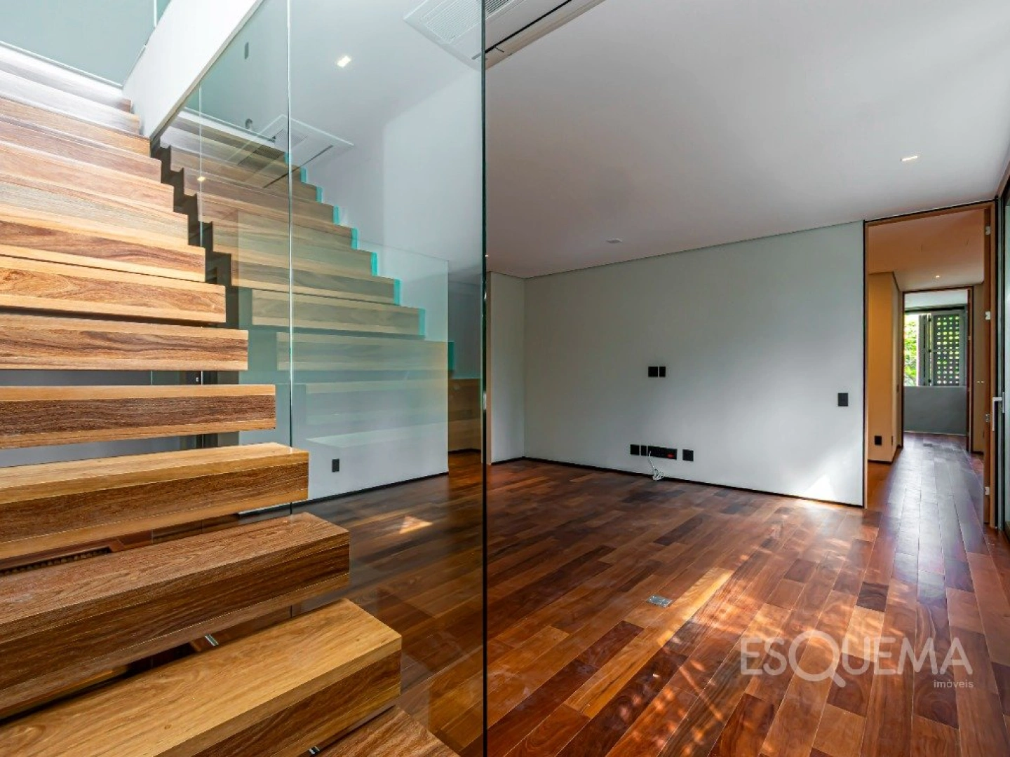 Casa com projeto assinado no Jardim Europa - Imagem 12