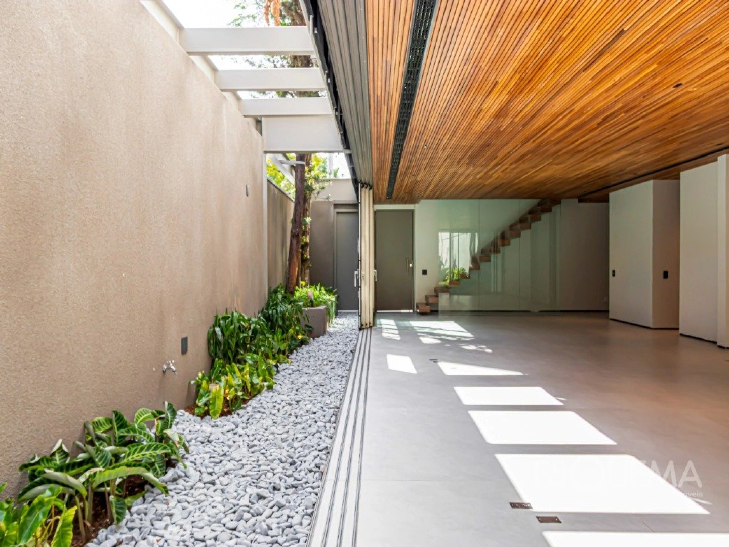 Casa com projeto assinado no Jardim Europa - Imagem 6