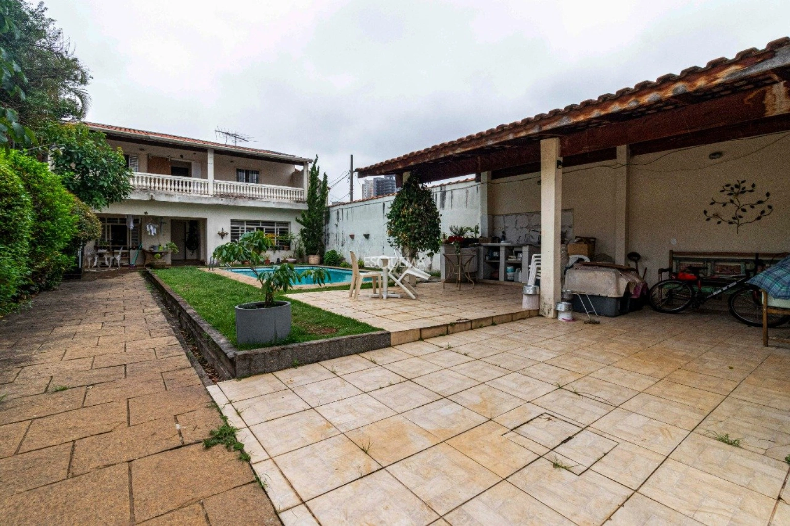 Casa para reforma total - Imagem 3