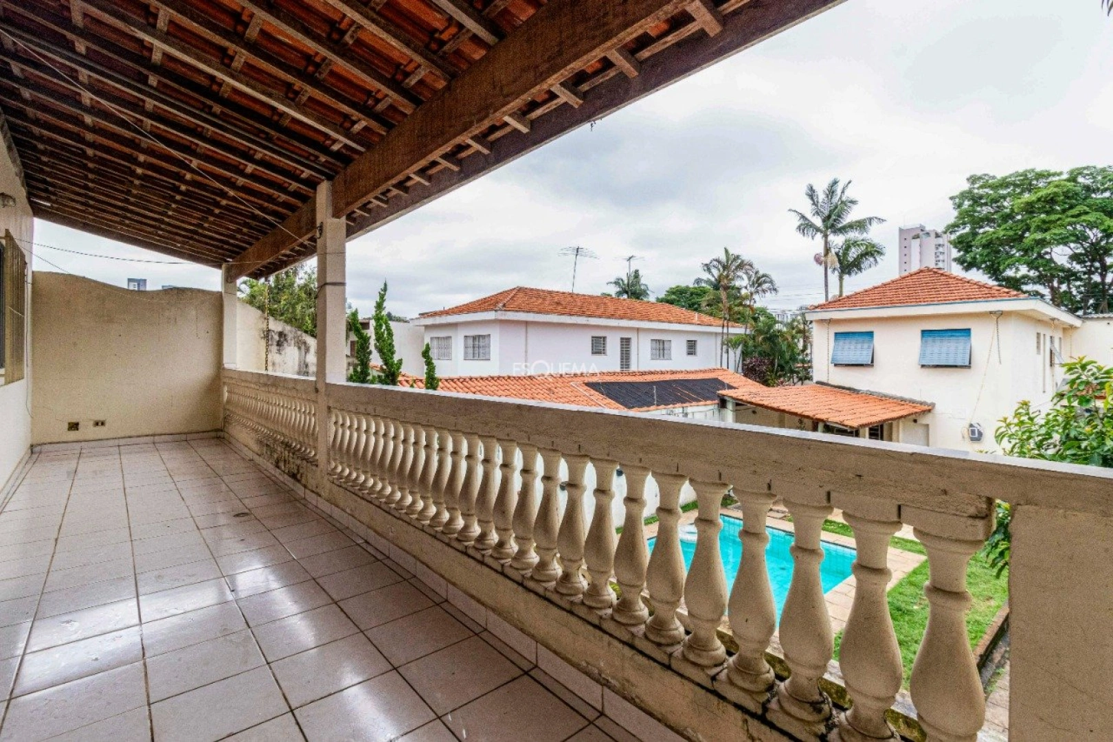 Casa para reforma total - Imagem 6