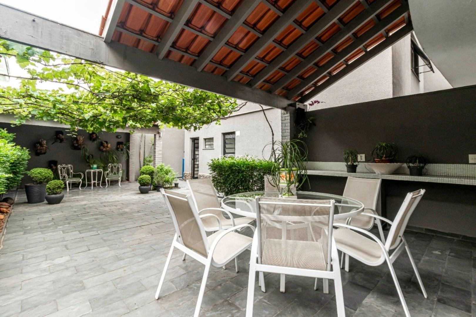 Casa na melhor localização do bairro - Imagem 14